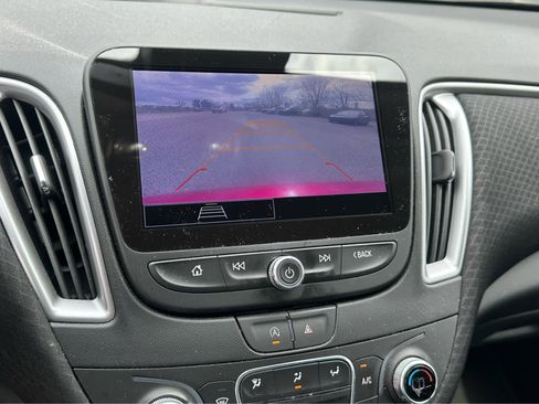 Used 2023 Chevrolet Malibu LT image 14