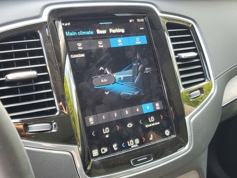 Certified 2023 Volvo XC90 B6 Ultimate w/ Protection Package Premier image 23