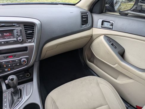 Used 2013 Kia Optima LX w/ Convenience Plus Pkg FWD image 16