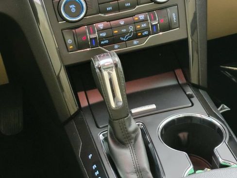 Used 2016 Ford Explorer XLT w/ Equipment Group 202A AWD/4WD image 24