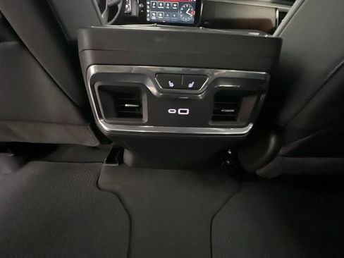 Certified 2024 GMC Sierra 1500 Denali AWD/4WD image 21