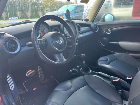Used 2011 MINI Cooper S image 6