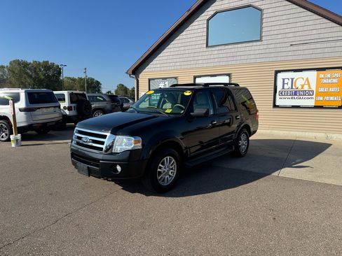 Used 2012 Ford Expedition XLT image 1