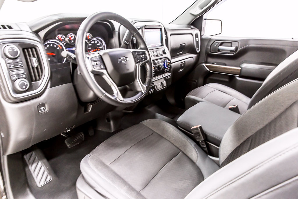 Used 2019 Chevrolet Silverado 1500 LT Trail Boss w/ Convenience Package AWD/4WD image 29