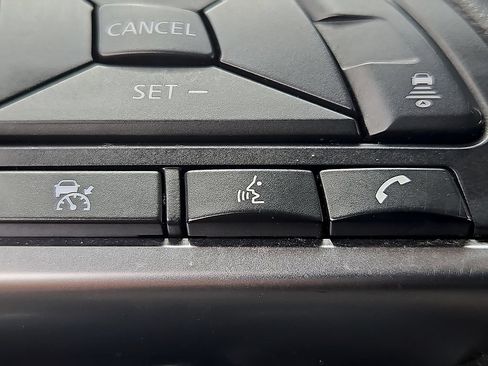 Used 2024 Nissan Sentra SV FWD image 26