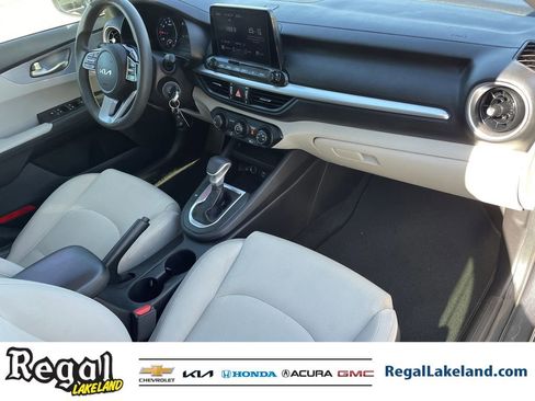 Used 2022 Kia Forte LXS image 11