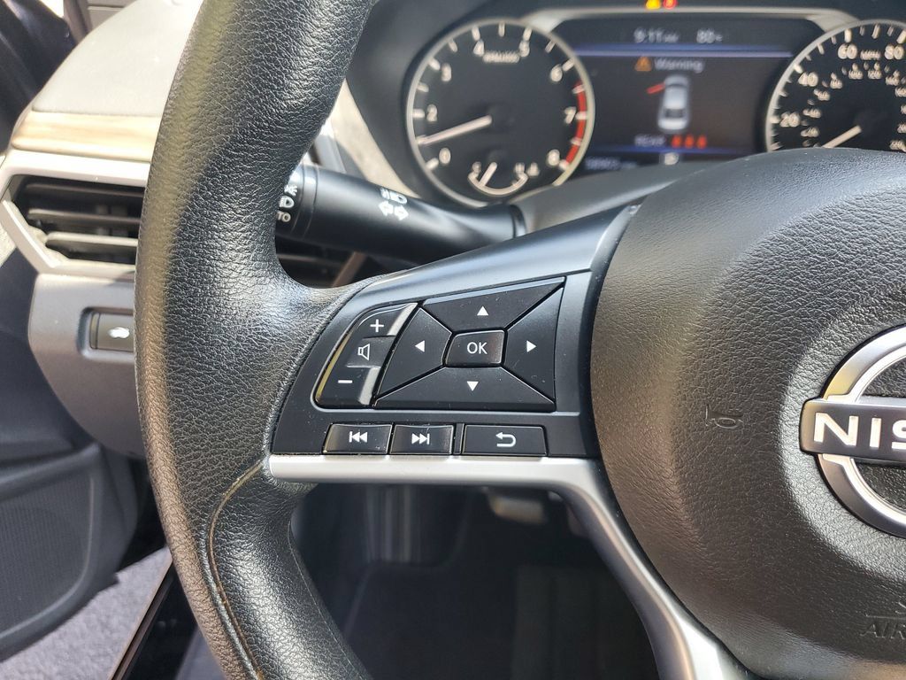 Used 2024 Nissan Altima 2.5 SV FWD image 27