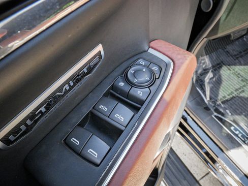 Used 2024 GMC Sierra 1500 Denali Ultimate image 15