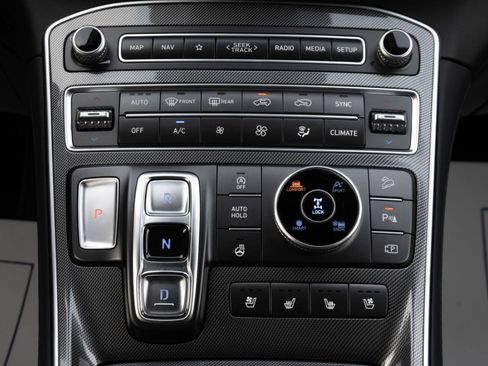Used 2023 Hyundai Santa Fe Limited AWD/4WD image 23