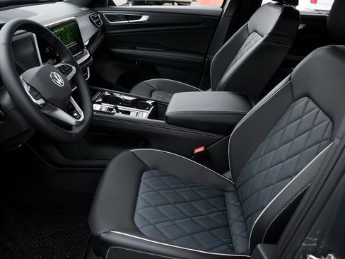 New 2026 Volkswagen Atlas Cross Sport SEL Premium R-Line image 13