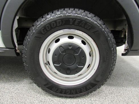 Used 2019 Ford Transit 150 130 Medium Roof image 11