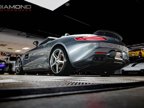 Used 2020 Mercedes-Benz AMG GT Roadster image 87