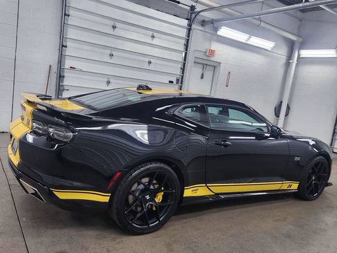 Used 2020 Chevrolet Camaro SS RWD image 9