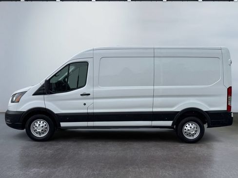 Used 2025 Ford Transit 250 148 Medium Roof Extended AWD image 8