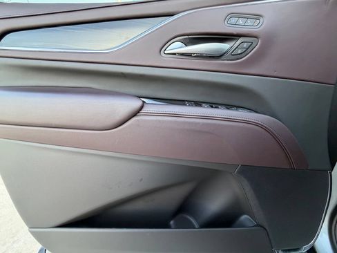Used 2024 Cadillac Escalade V AWD/4WD image 14