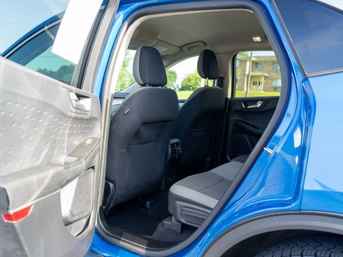 Used 2020 Ford Escape SE FWD image 28
