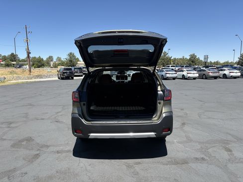Used 2024 Subaru Outback Touring XT w/ Popular Package #2 AWD/4WD image 10