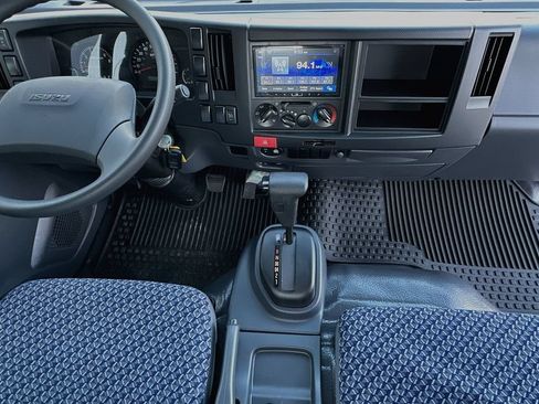 Used 2024 Isuzu NPR RWD image 9