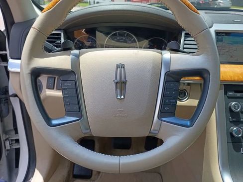 Used 2012 Lincoln MKS FWD image 15