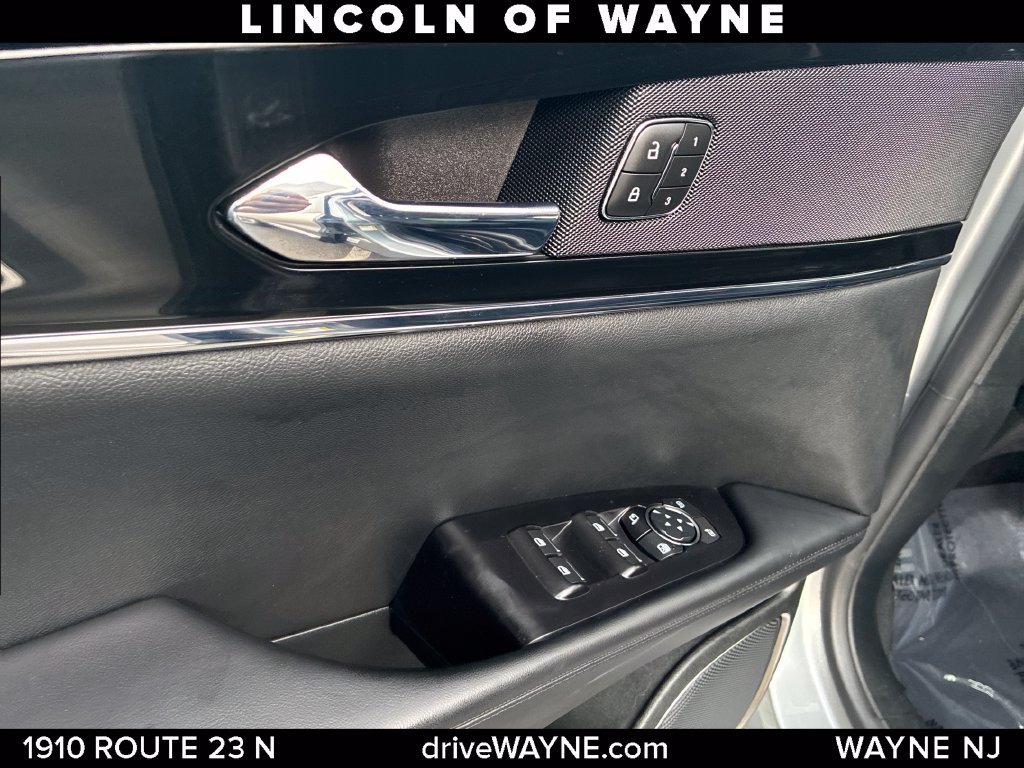 Certified 2023 Lincoln Nautilus AWD w/ Premium Package image 14