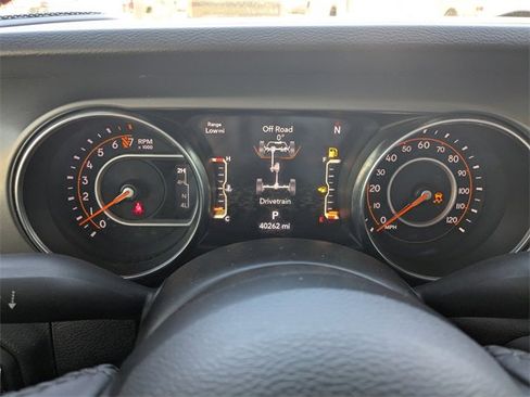 Used 2022 Jeep Gladiator Sport image 30