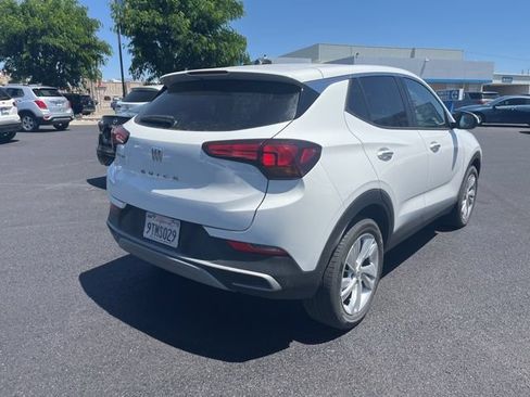 Used 2025 Buick Encore GX Preferred FWD image 4