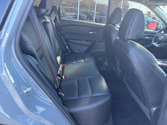 Used 2022 Nissan Rogue SL w/ SL Premium Package FWD image 9