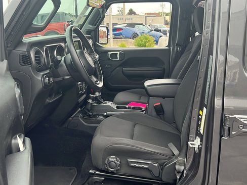 Used 2023 Jeep Wrangler Sport S image 11