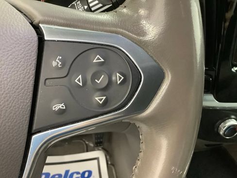 Used 2020 Chevrolet Traverse LT AWD/4WD image 17