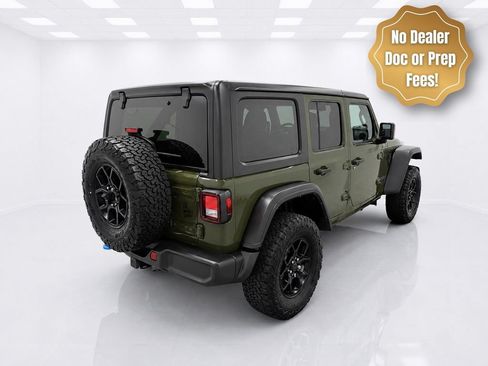 Used 2024 Jeep Wrangler Unlimited AWD/4WD image 3