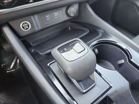 Used 2023 Nissan Rogue SV AWD/4WD image 8