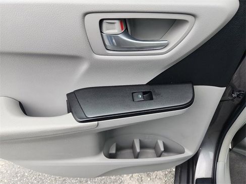 Used 2017 Toyota Camry LE image 26