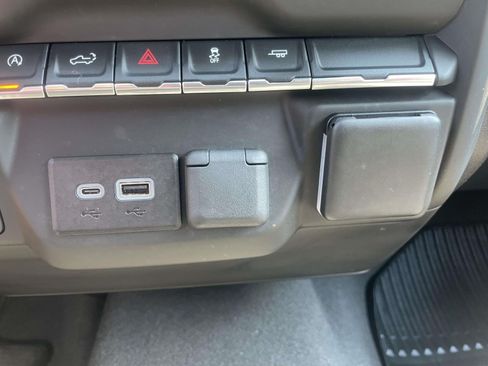 Used 2024 Chevrolet Silverado 1500 Custom RWD image 27