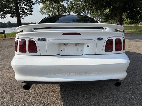 Used 1998 Ford Mustang GT RWD image 10