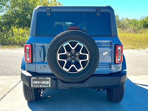 Used 2025 Ford Bronco Outer Banks AWD/4WD image 7