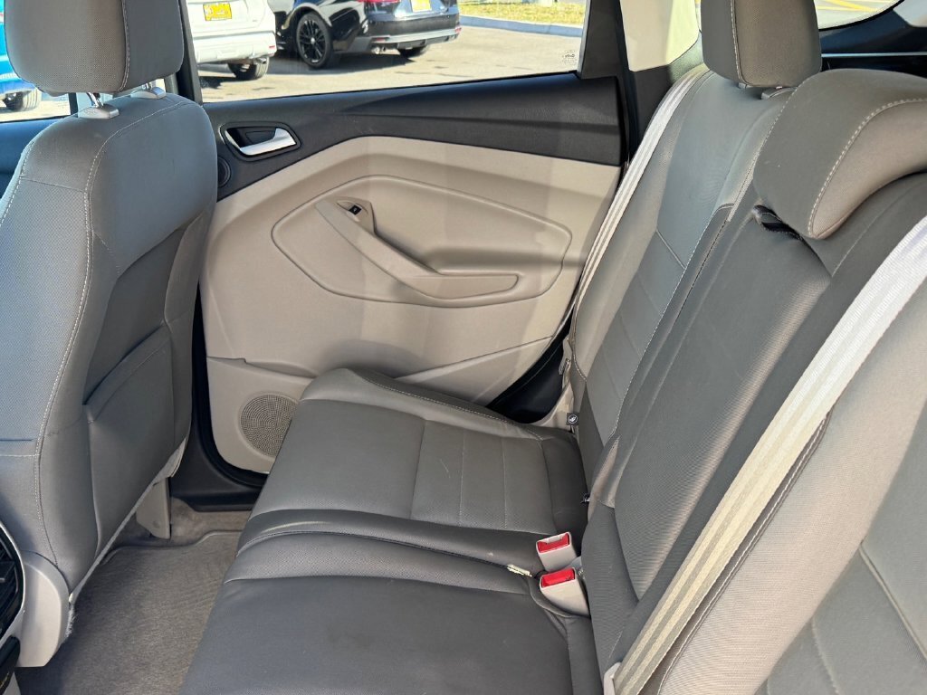 Used 2015 Ford Escape SE w/ Equipment Group 201A AWD/4WD image 8