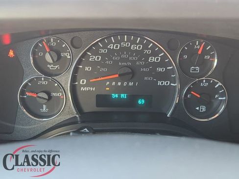 New 2025 Chevrolet Express 3500 w/ Power Convenience Package RWD image 9