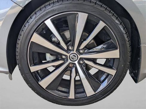 Used 2021 Nissan Altima 2.5 SR w/ SR Premium Package FWD image 9