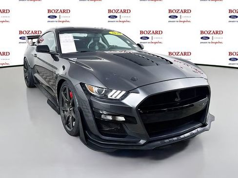 Used 2020 Ford Mustang Shelby GT500 w/ Carbon Fiber Track Pack RWD image 1