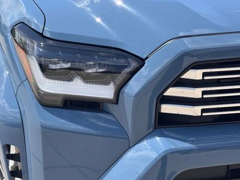 New 2026 Toyota 4Runner Limited AWD/4WD image 3
