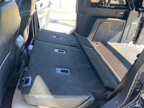 Used 2023 Ford Bronco Wildtrak image 50