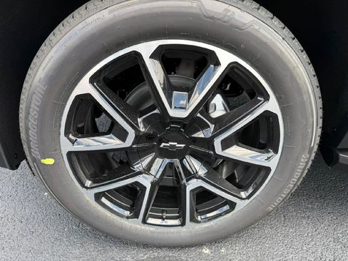 New 2026 Chevrolet Tahoe RST w/ Sun And Tow Package AWD/4WD image 9