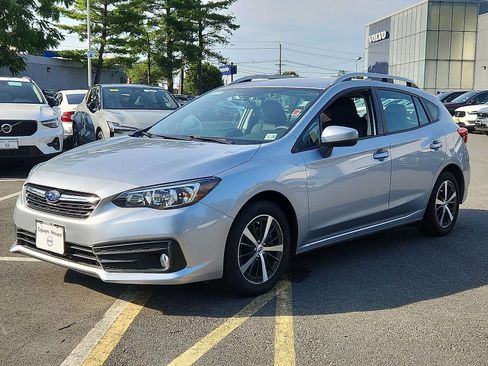 Used 2023 Subaru Impreza 2.0i Premium AWD/4WD image 3