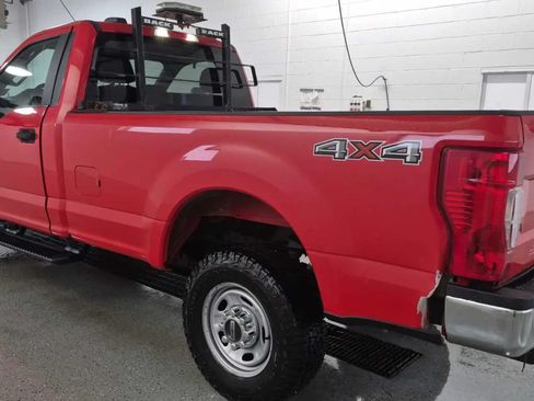 Used 2020 Ford F250 XL w/ Power Equipment Group AWD/4WD image 6