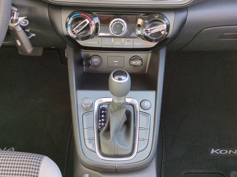 Certified 2023 Hyundai Kona SE image 18