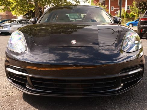 Used 2018 Porsche Panamera 4 AWD/4WD image 3