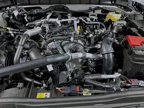 New 2026 Ford Bronco Outer Banks AWD/4WD image 19