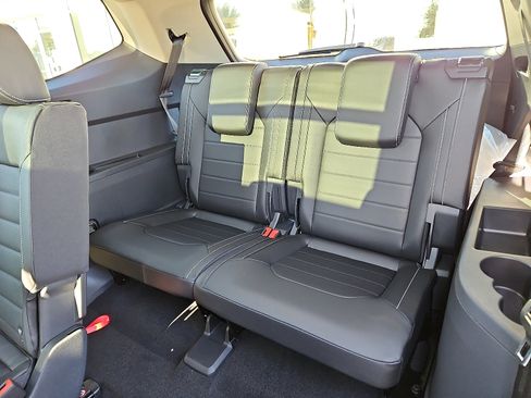 New 2026 Volkswagen Atlas SEL image 10