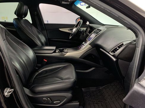 Used 2020 Lincoln Nautilus Reserve w/ Equipment Group 202A image 44