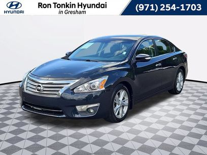 Used 2015 Nissan Altima 2.5 SV w/ Convenience Package